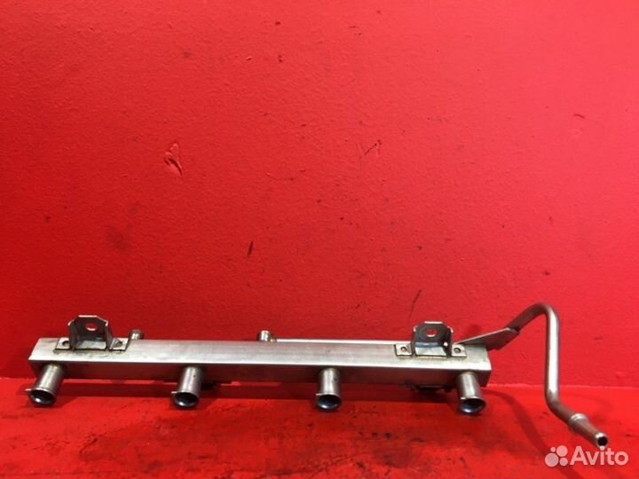 Топливная рампа Bmw 3 E90 N46B20B 2008