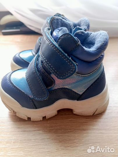 Ботинки демисезонные для девочки 22-23 размер