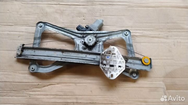 Стеклоподъемник передний левый для Honda Civic 4D