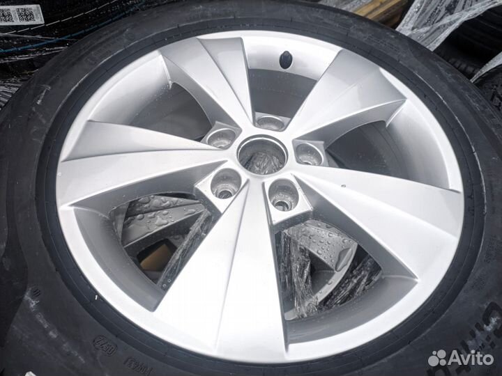 Колеса новые для Шкода Октавия R16,оригинал, лето