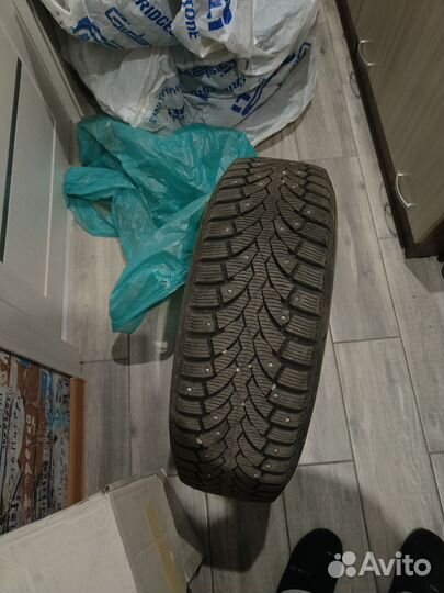 Pirelli Formula Ice 195/65R15 на дисках 5x114.3