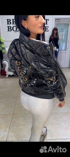 Куртка женская в стразах