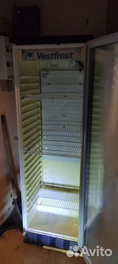 Холодильник витрина бу