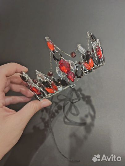 Корона на хэллоуин