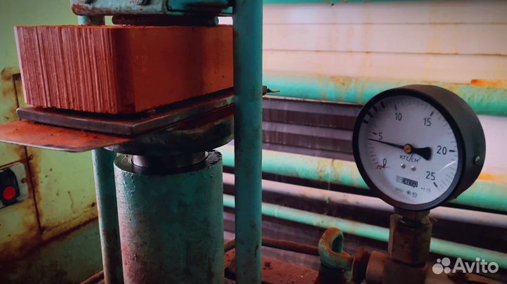 Кирпич полнотелый