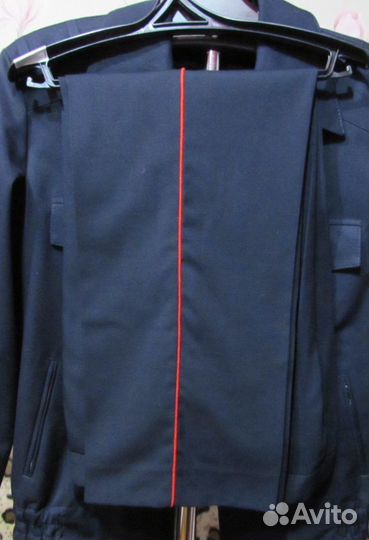 Рубашки и форма полиции