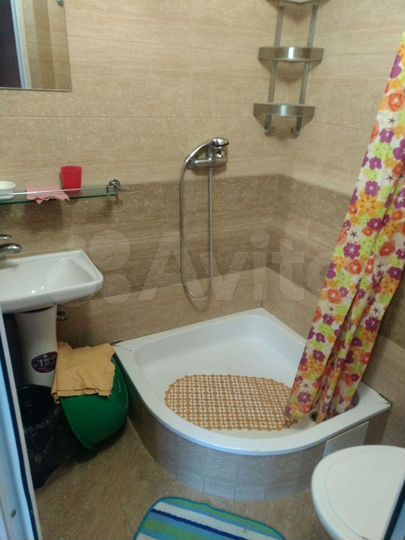 Комната 25 м² в 4-к., 2/2 эт.