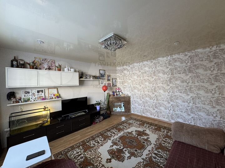 3-к. квартира, 64 м², 1/5 эт.