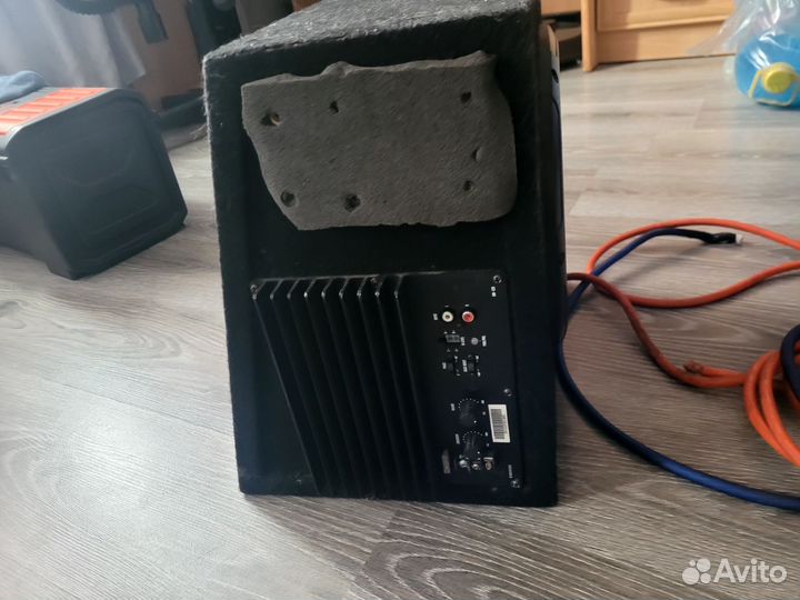 Продам subwoofer