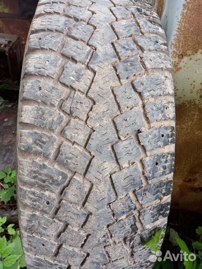 Nokian Tyres Hakkapeliitta LT 265/75 R16