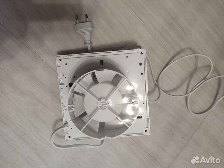 Вентилятор вытяжной ERA 4C