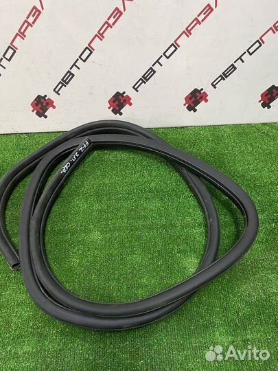 Уплотнители задних дверей Ford focus 2