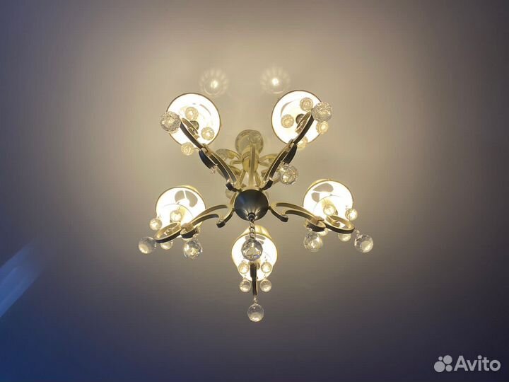 Люстра потолочная