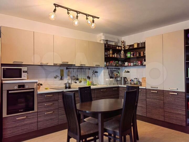 3-к. квартира, 93 м², 7/9 эт.