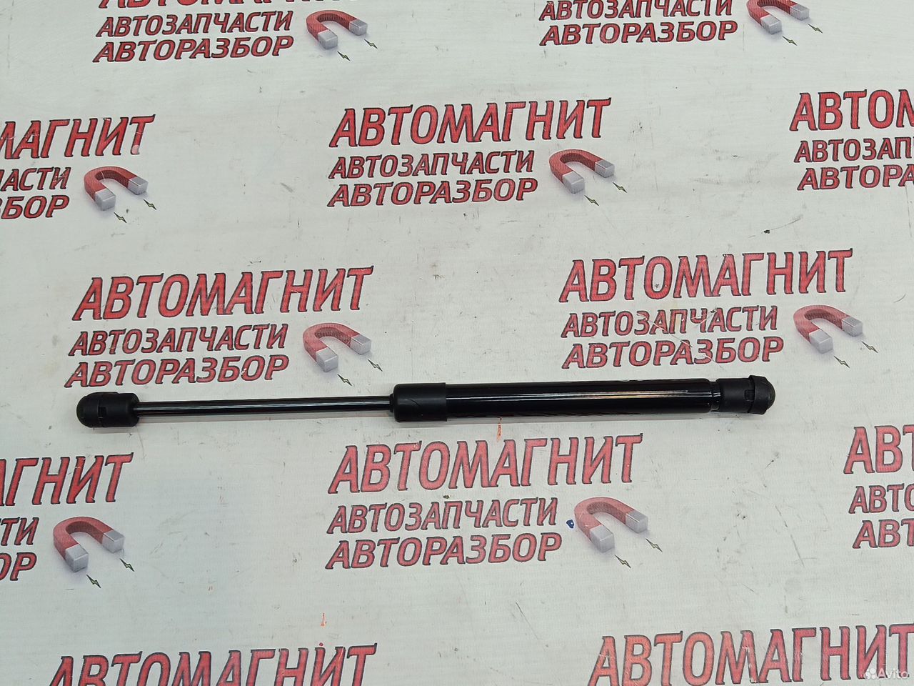 Амортизатор упор крышки багажника Omoda C5