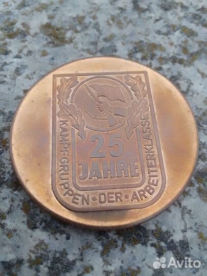 Памятная настольная медаль гдр 1978г