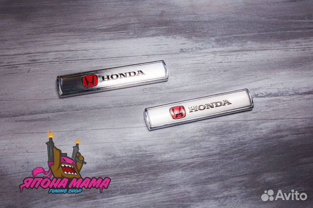 Красный шильдик honda