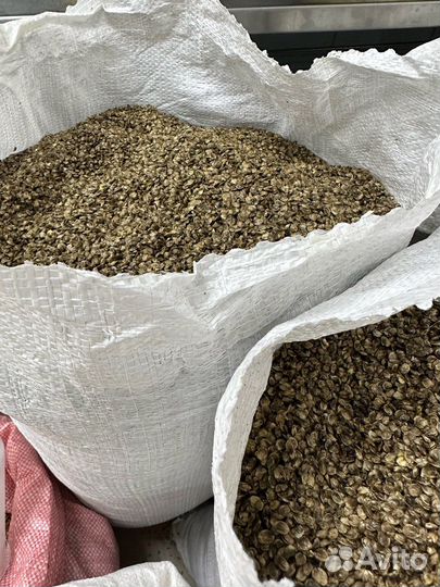 Прикормка для рыб конопляная (конопляный жмых)