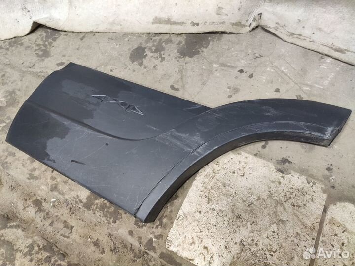 Молдинг двери задней левой Niva Bertone