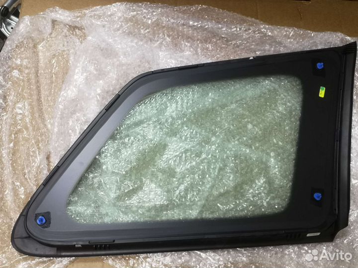 Стекло кузова заднее левое Skoda Kodiaq