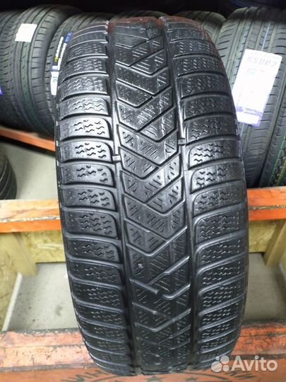 Pirelli Winter Sottozero 3 215/55 R16