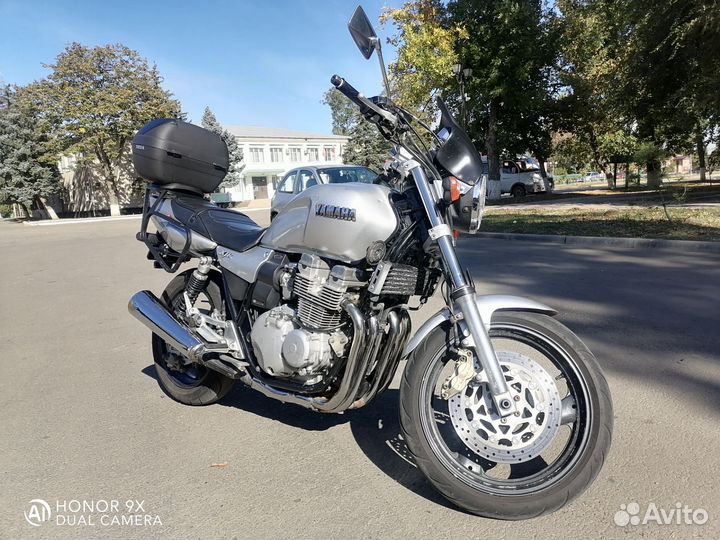 Yamaha Xjr 400
