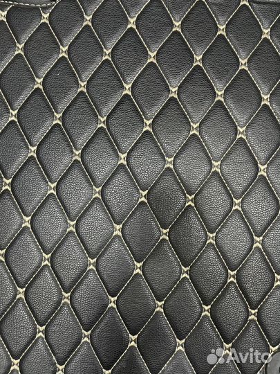 Автомобильные коврики из экокожи 3d