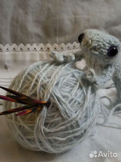 Вязаная лягушка