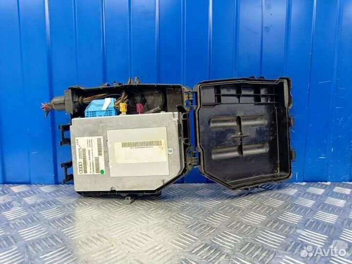 Блок управления телефоном Audi A8 D3 3.7 BEL 2004