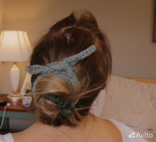 Повязка на голову вязаная