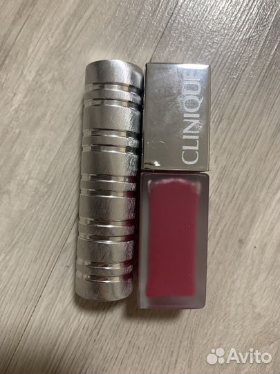 Clinique помады