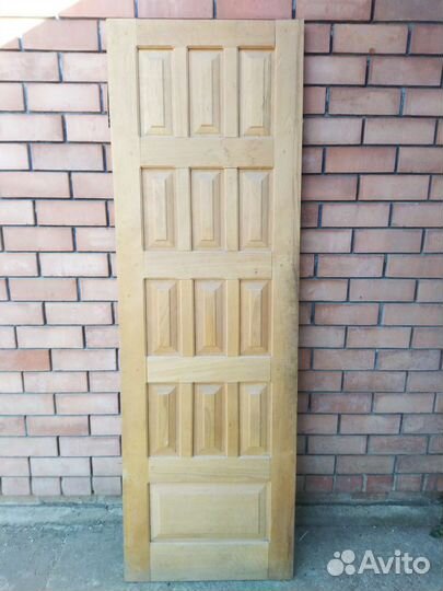 Два дверных полотна без коробок