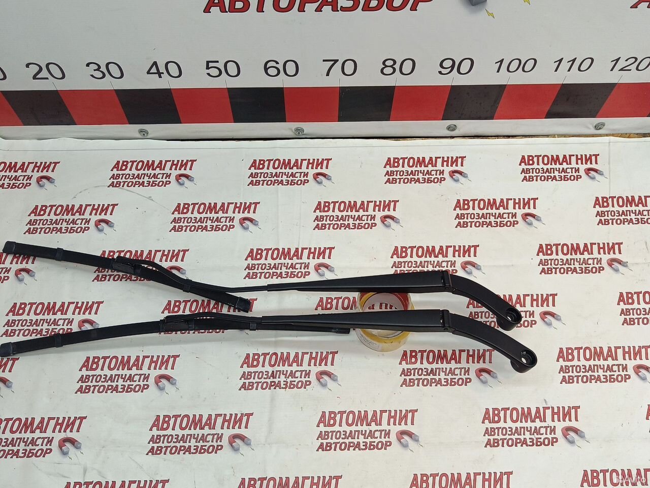 Поводок стеклоочистителя Faw Bestune B70