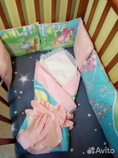 Бортики- комплект в кроватку для малыша - новый