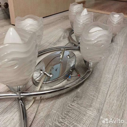 Люстра подвесная потолочная