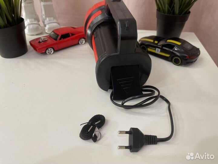 Фонарь светодиодный