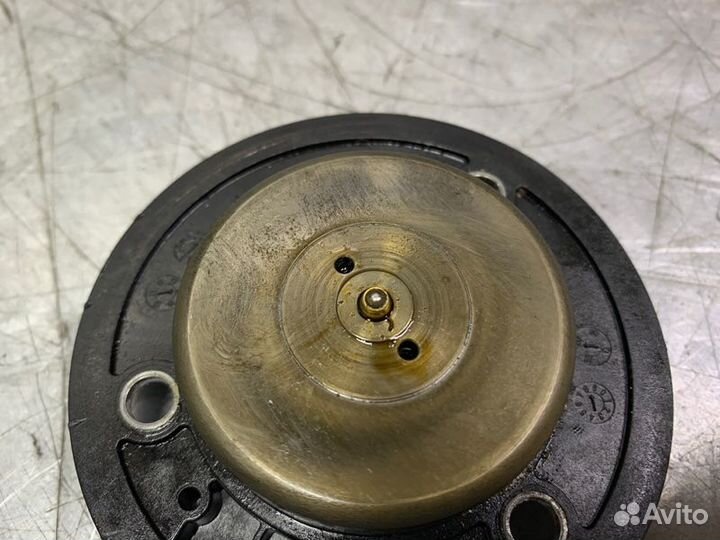 Клапан электромагн. изменения фаз грм Audi A4 B8