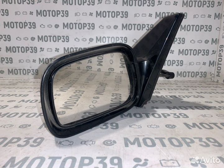 Зеркало левое Toyota Matrix 1.8 I 2007