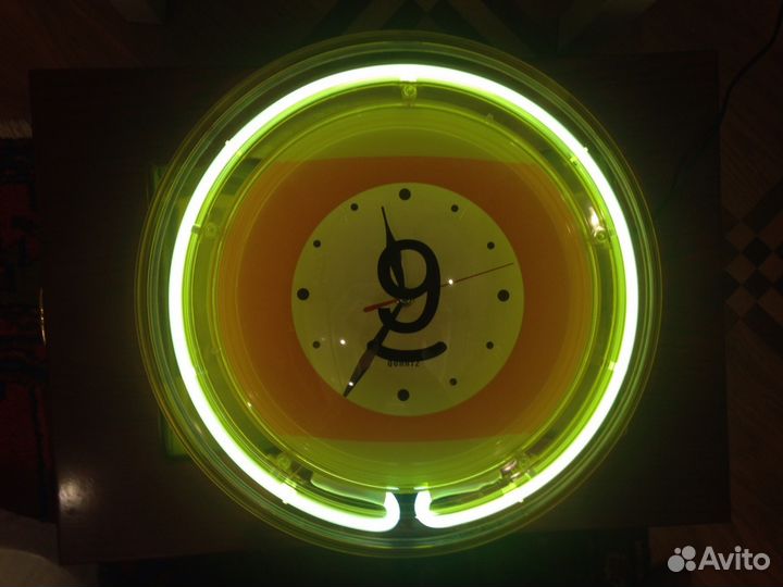 Часы настенные с подсветкой 