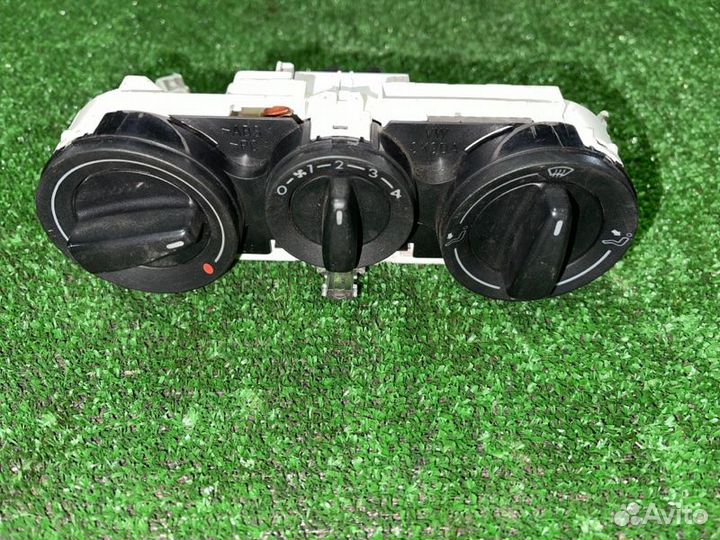 Блок управления отопителем Vw Passat (B5) Skoda