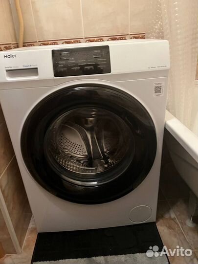 Стиральная машина Haier HW60-BP10919B белый