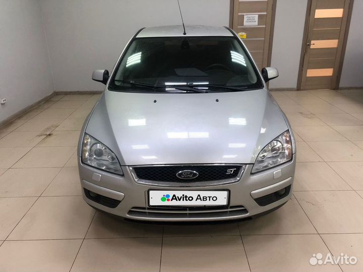 Ford Focus 2.0 МТ, 2005, 238 101 км