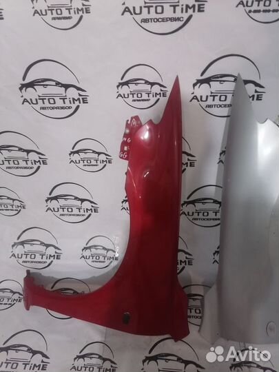 Крыло переднее левое и правое mazda 6gg