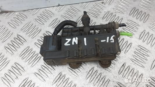 Клапан пневмоподвески land rover discovery 3 (ZNI1