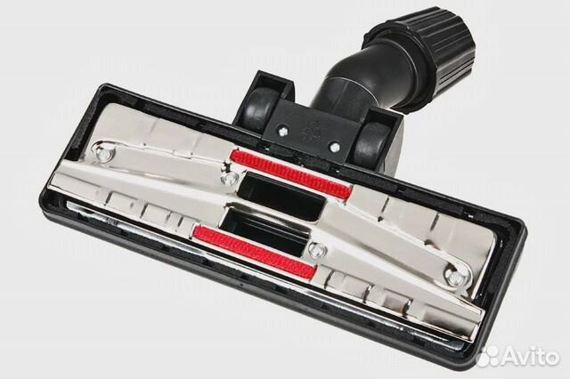 Щетка для пылесоса универсальная (с колесиками)