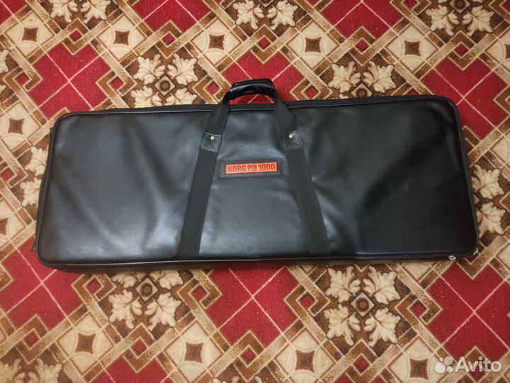 Синтезатор Korg Pa1000