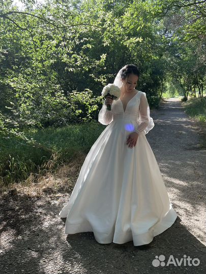 Свадебное платье