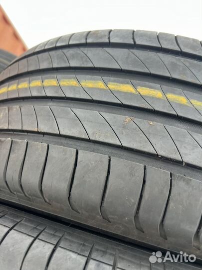 Michelin Primacy 4 235/55 R17