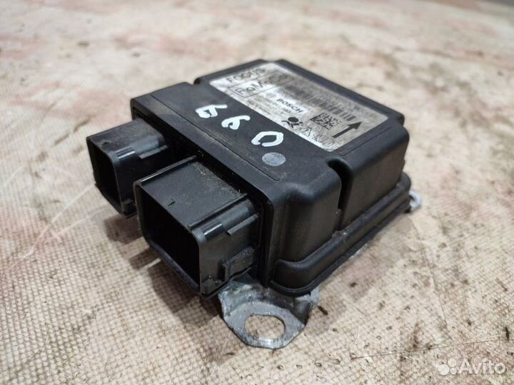 Блок управления подушками безопасности Ford Focus