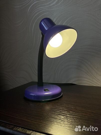 Лампа настольная
